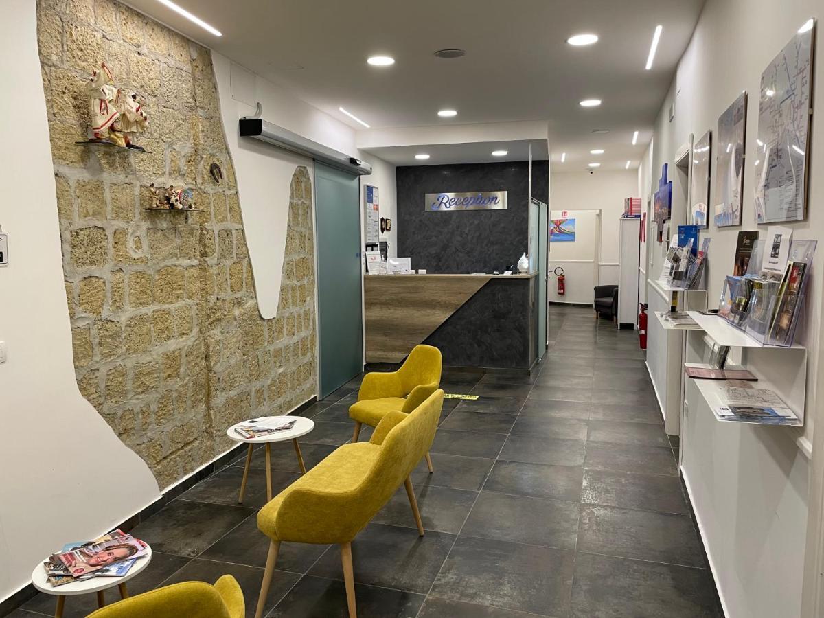 B&B I Borbone Napoli Bagian luar foto