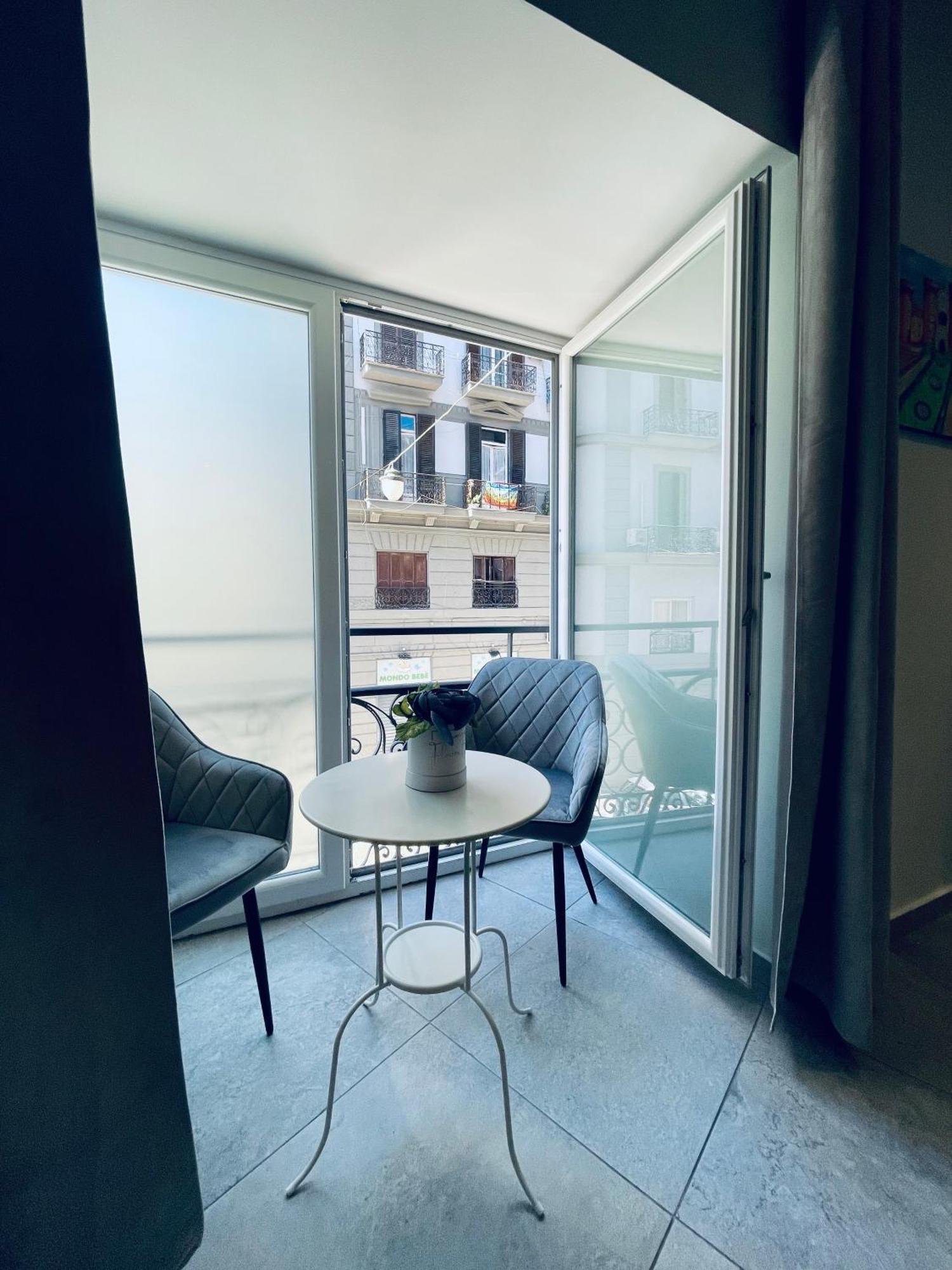 B&B I Borbone Napoli Bagian luar foto