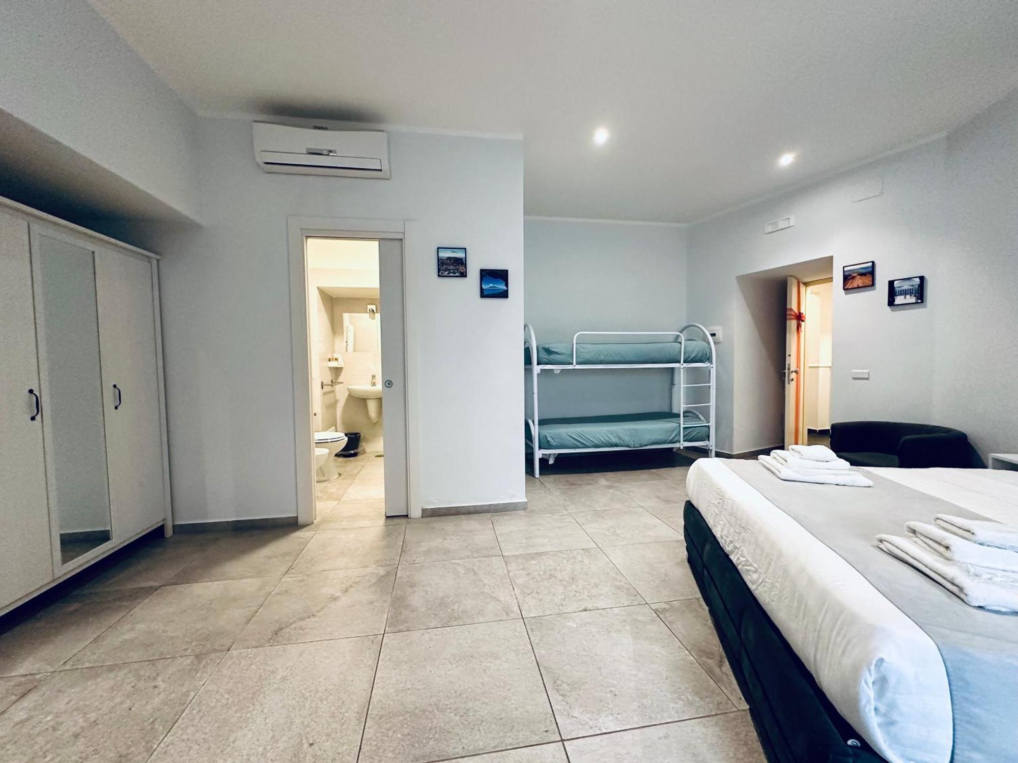 B&B I Borbone Napoli Bagian luar foto